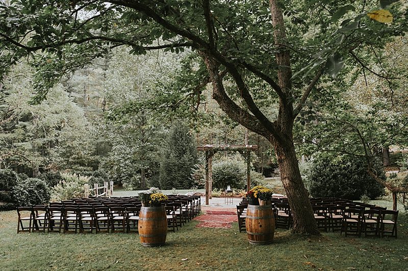 outdoor wedding photographer Raleigh North Carolina Raleigh NC outdoor wedding ceremony