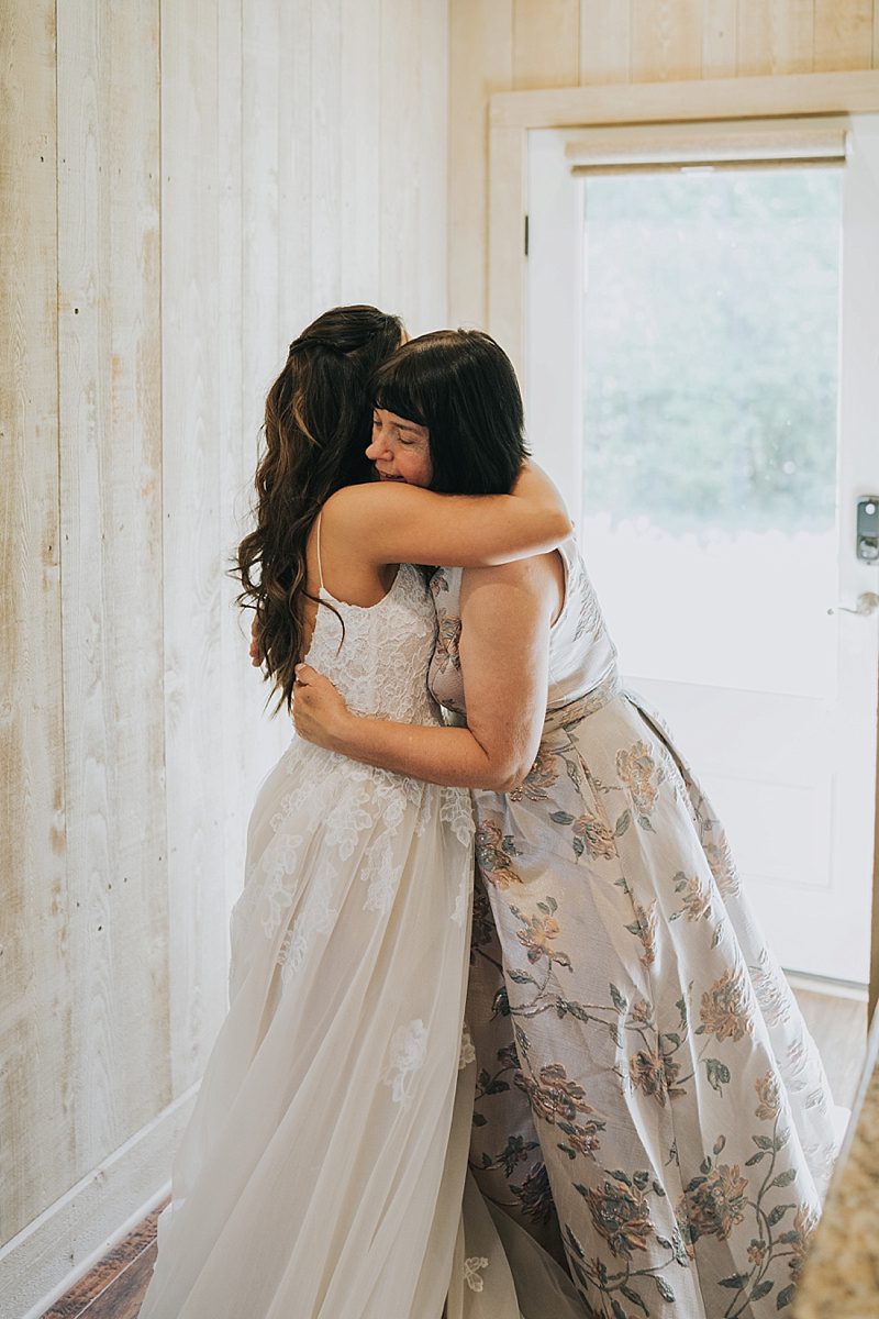 Raleigh Candid wedding photographer