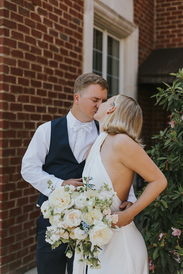 Modern Atlanta Wedding Photographer a Modern Atlanta Wedding Photographer a