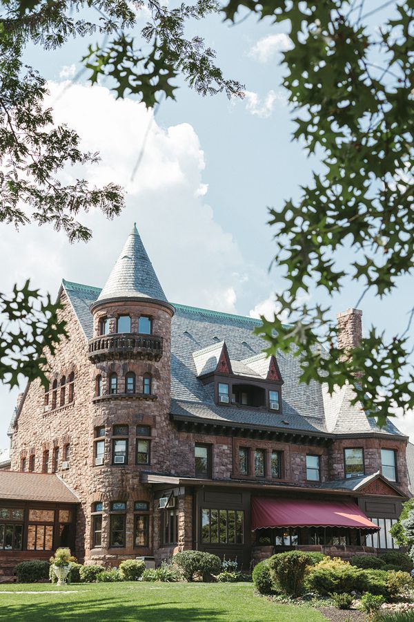 Geneva NY Wedding Photographer Belhurst Castle x