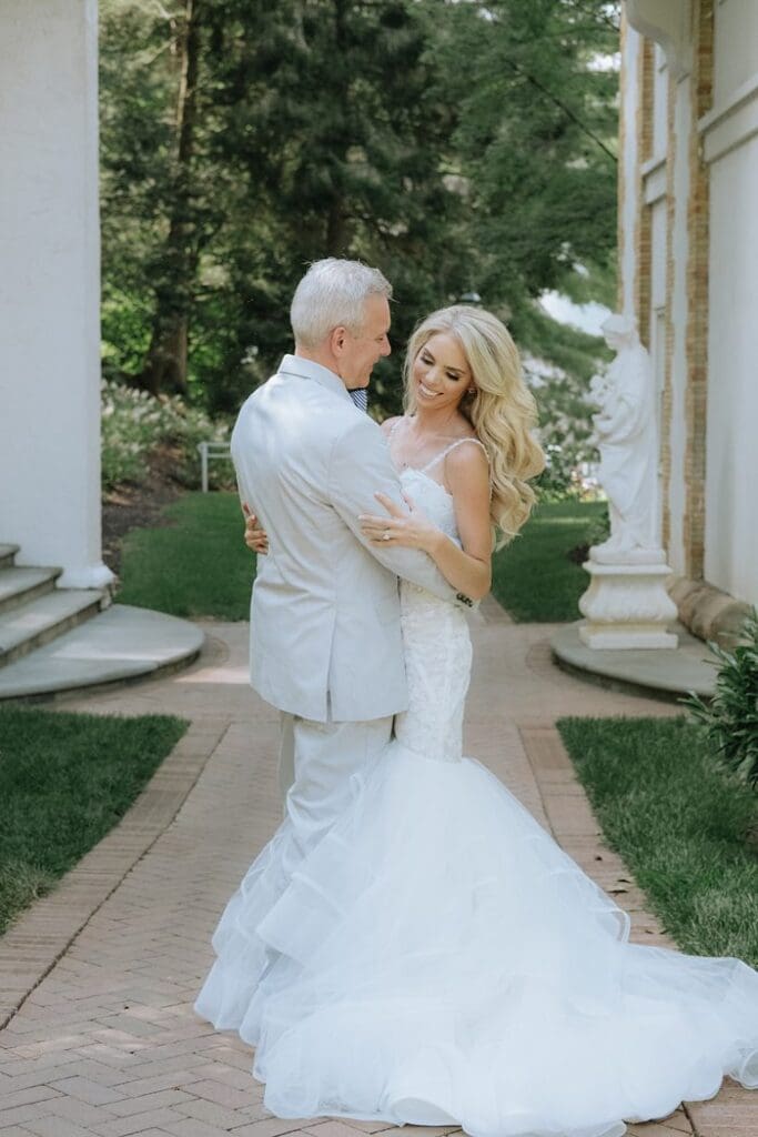 Documentary Virginia Wedding Photographer Editorial Homestead Resort Wedding Hot Springs VA x Documentary Virginia Wedding Photographer Editorial Homestead Resort Wedding Hot Springs VA x