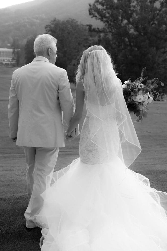 Documentary Virginia Wedding Photographer Editorial Homestead Resort Wedding Hot Springs VA x Documentary Virginia Wedding Photographer Editorial Homestead Resort Wedding Hot Springs VA x
