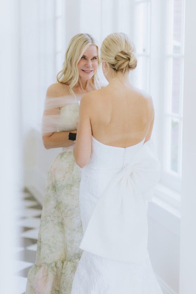Documentary Editorial Charlottesville Wedding photographer Roanoke Virginia x Documentary Editorial Charlottesville Wedding photographer Roanoke Virginia x