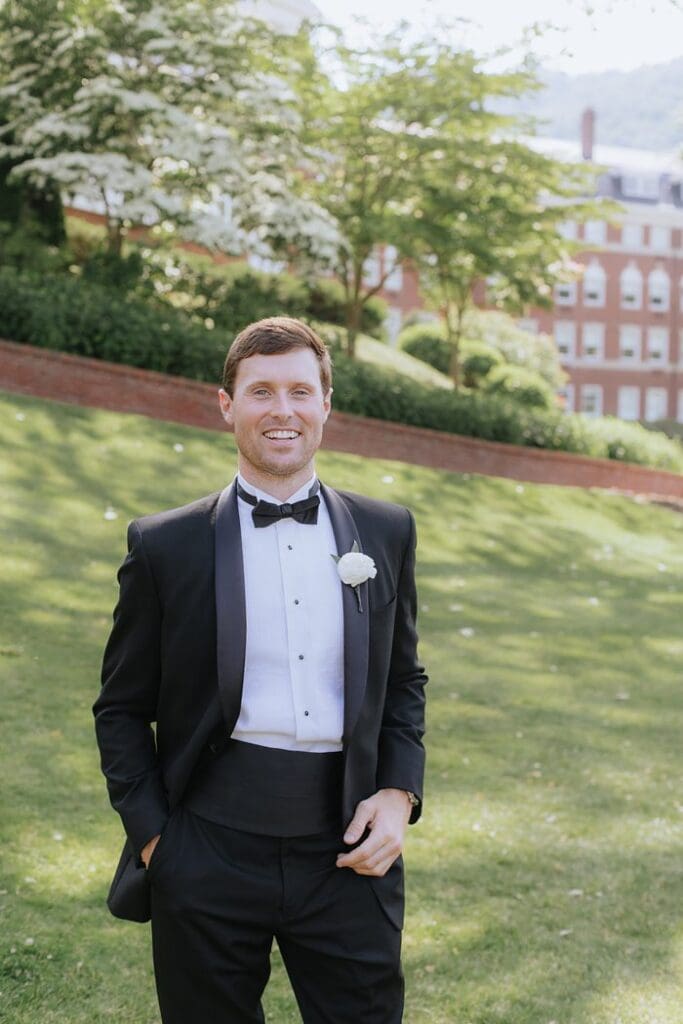 Documentary Editorial Charlottesville Wedding photographer Roanoke Virginia x Documentary Editorial Charlottesville Wedding photographer Roanoke Virginia x