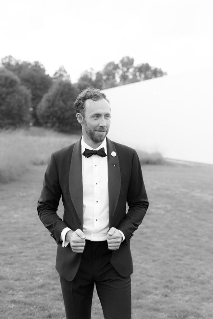 Raleigh editorial wedding photographer Modern NCMA Wedding North Carolina Museum of Art Raleigh editorial wedding photographer Modern NCMA Wedding North Carolina Museum of Art