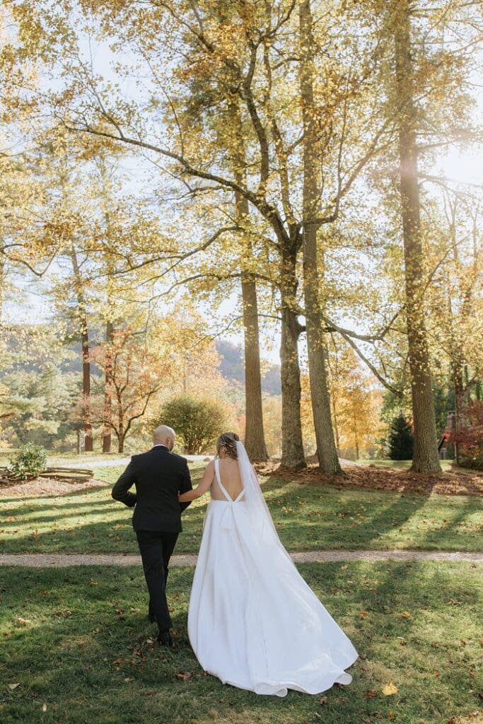 Lonesome Valley Wedding Sapphire NC Luxury Highlands Cashiers Wedding Photographer x Lonesome Valley Wedding Sapphire NC Luxury Highlands Cashiers Wedding Photographer x