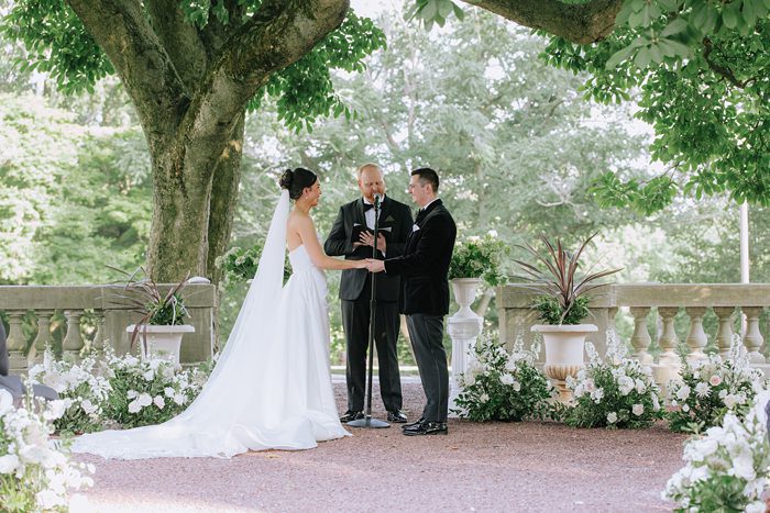 Elstowe Manor Elkins Estate Wedding Elkins Park Philadelphia Wedding Photographer with Elegant Editorial Documentary Style x Elstowe Manor Elkins Estate Wedding Elkins Park Philadelphia Wedding Photographer with Elegant Editorial Documentary Style x