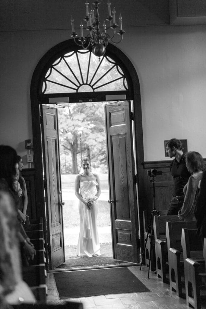 Virginian Hotel Wedding Lynchburg Wedding Photographer Documentary Candid Style x Virginian Hotel Wedding Lynchburg Wedding Photographer Documentary Candid Style x